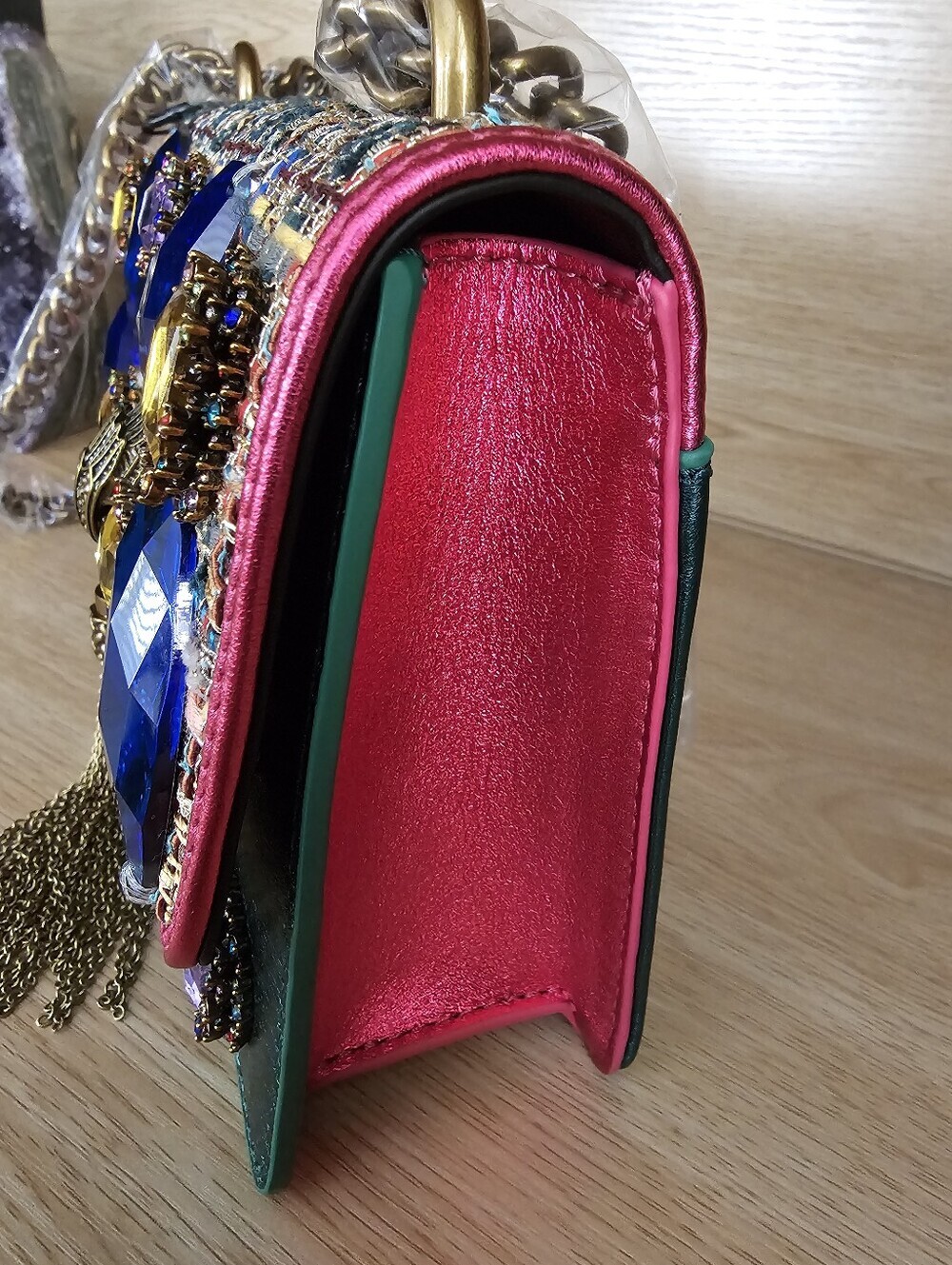 Kurt Geiger London Small Shoreditch Crossbody Bag. - Picture 6 of 15